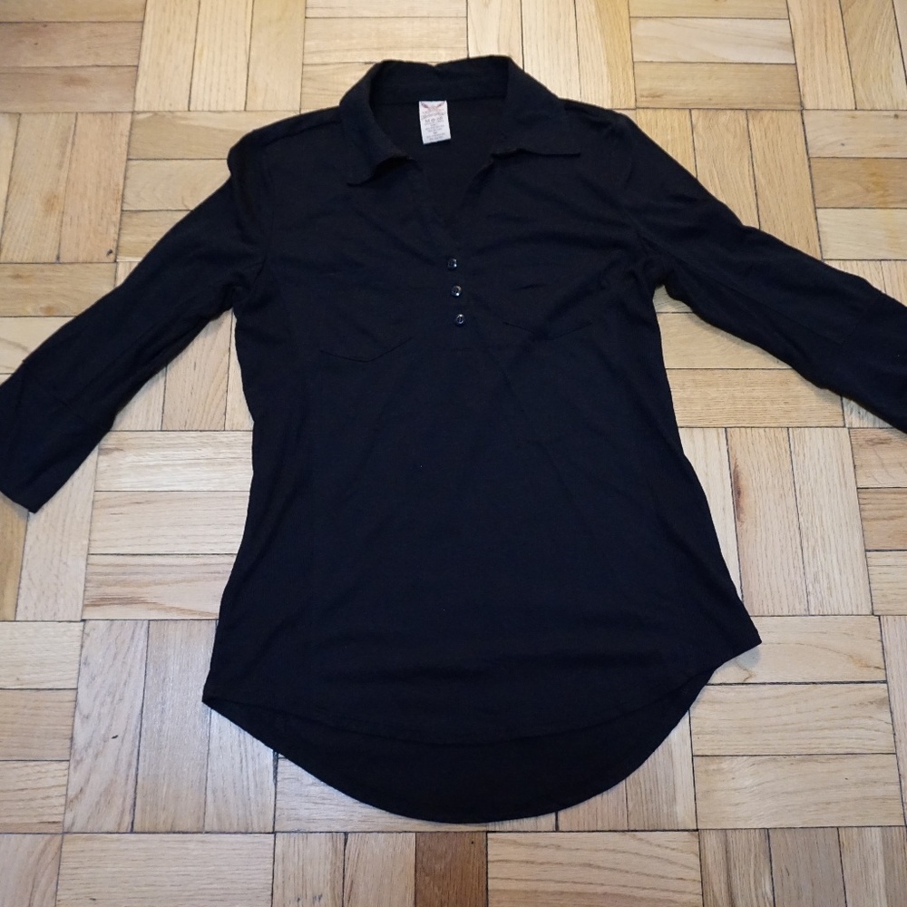 [[2]] Simple Black 3/4 sleeve shirt!